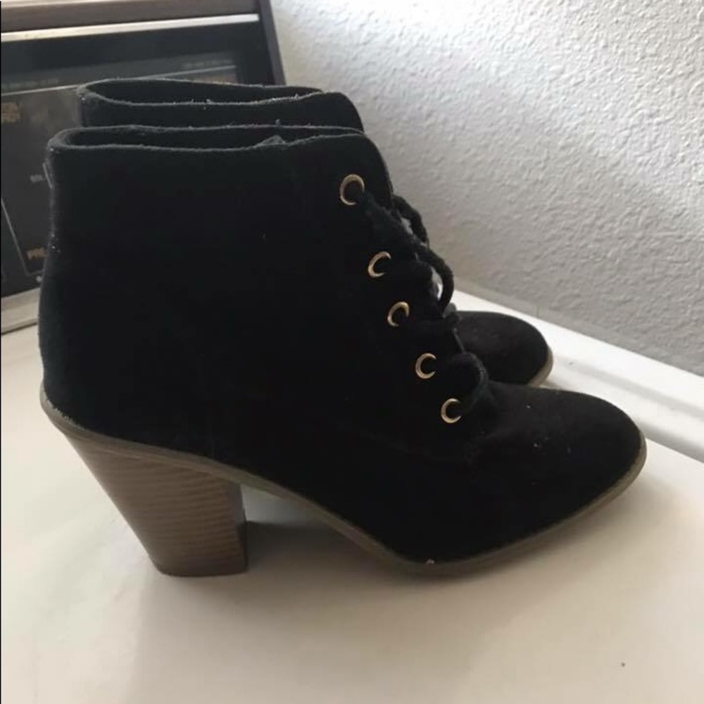 Heeled booties